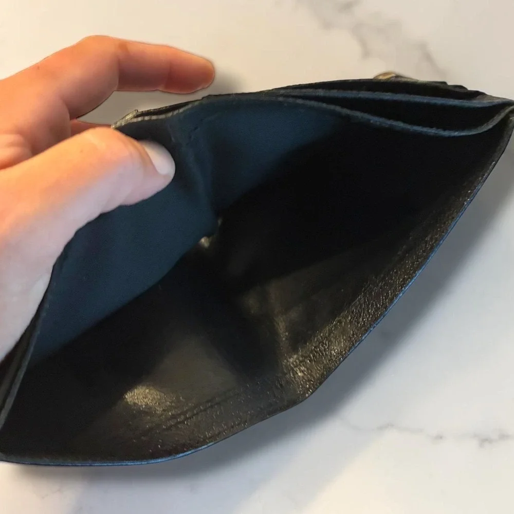 Vintage Salvatore Ferragamo Black Leather Bifold Wallet Made In Italy Luxury - Picture 13 of 13